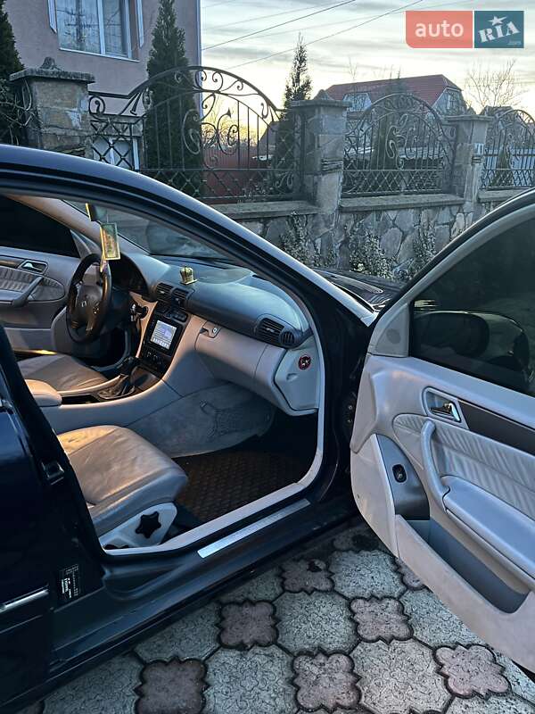 Седан Mercedes-Benz C-Class 2001 в Ужгороде