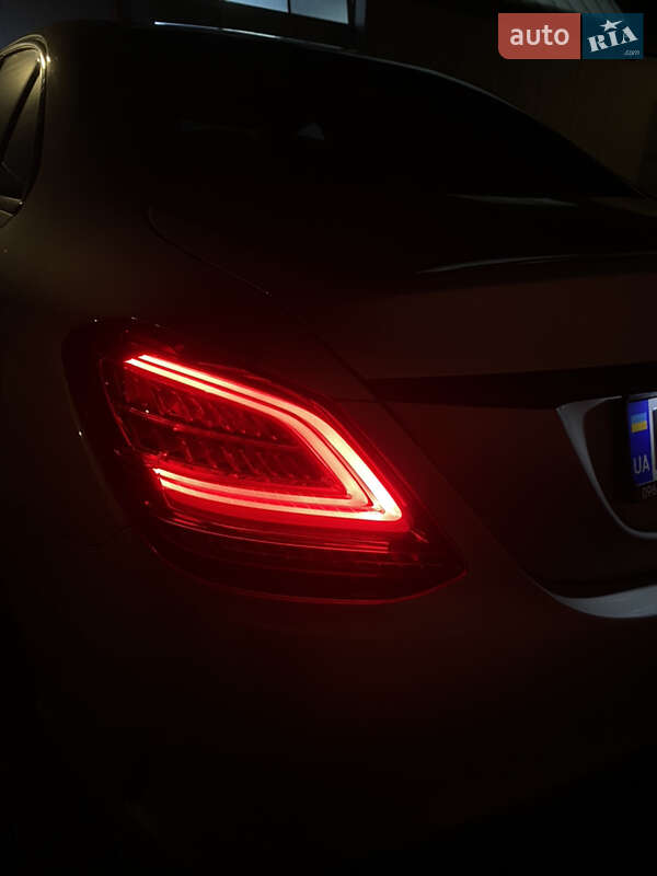 Седан Mercedes-Benz C-Class 2017 в Киеве