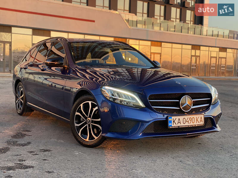 Универсал Mercedes-Benz C-Class 2019 в Киеве