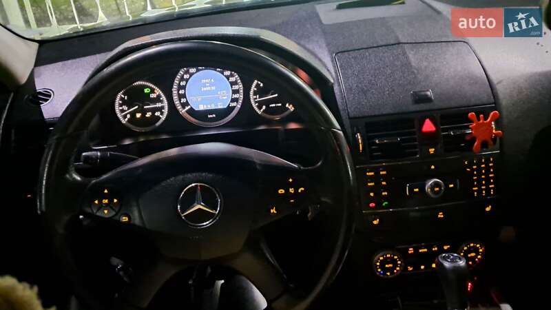 Седан Mercedes-Benz C-Class 2008 в Кременчуці