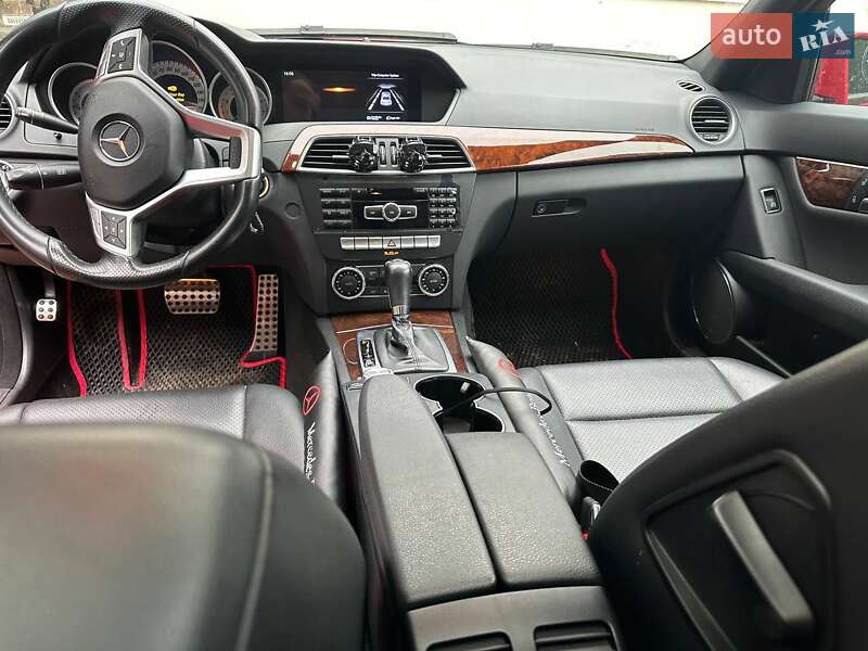 Седан Mercedes-Benz C-Class 2012 в Полтаве
