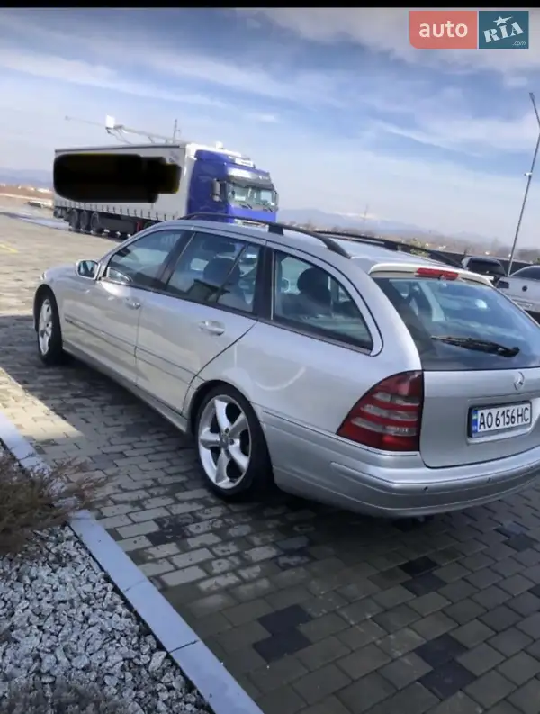 Mercedes-Benz C-Class