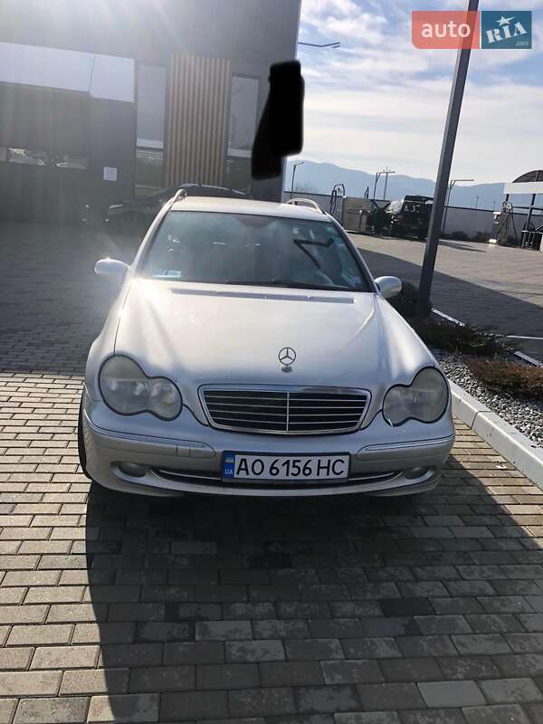 Универсал Mercedes-Benz C-Class 2003 в Хусте фото 3 Универсал Mercedes-Benz C-Class 2003 в Хусте