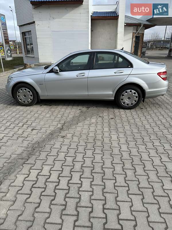 Седан Mercedes-Benz C-Class 2010 в Виннице