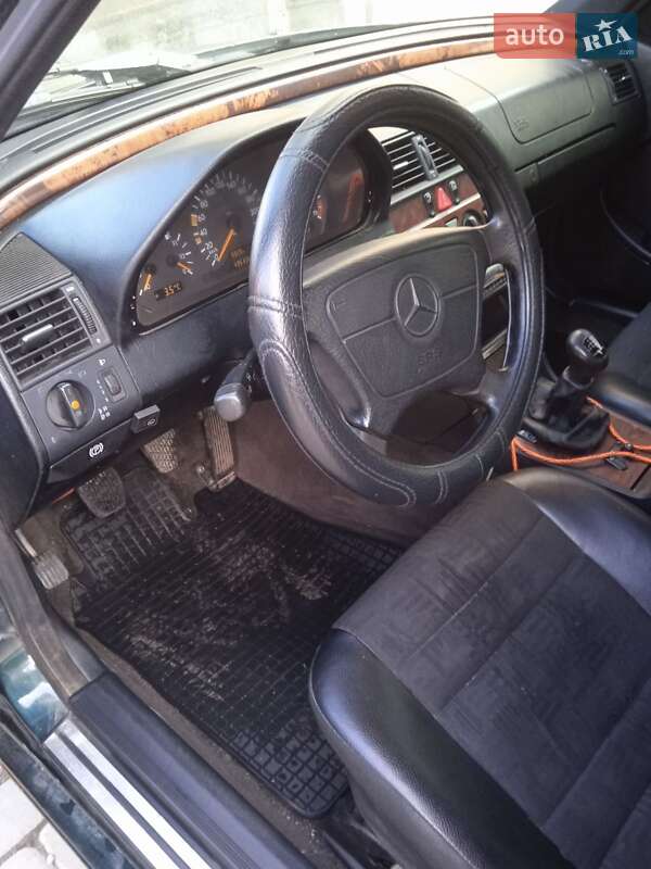 Седан Mercedes-Benz C-Class 1998 в Надворной фото 3 Седан Mercedes-Benz C-Class 1998 в Надворной