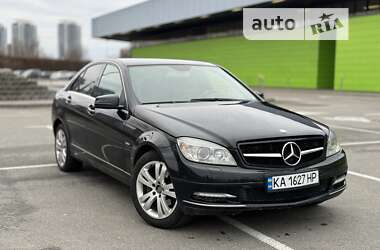 Седан Mercedes-Benz C-Class 2010 в Киеве