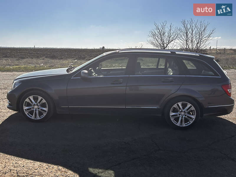 Универсал Mercedes-Benz C-Class 2013 в Одессе фото 2 Универсал Mercedes-Benz C-Class 2013 в Одессе