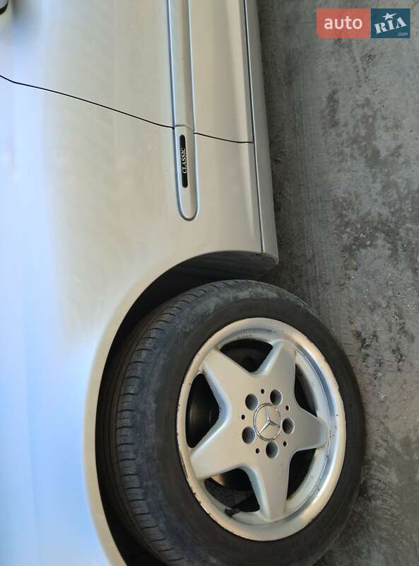 Седан Mercedes-Benz C-Class 2003 в Запорожье