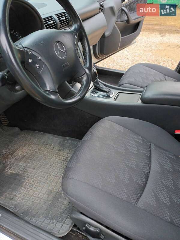 Универсал Mercedes-Benz C-Class 2003 в Одессе