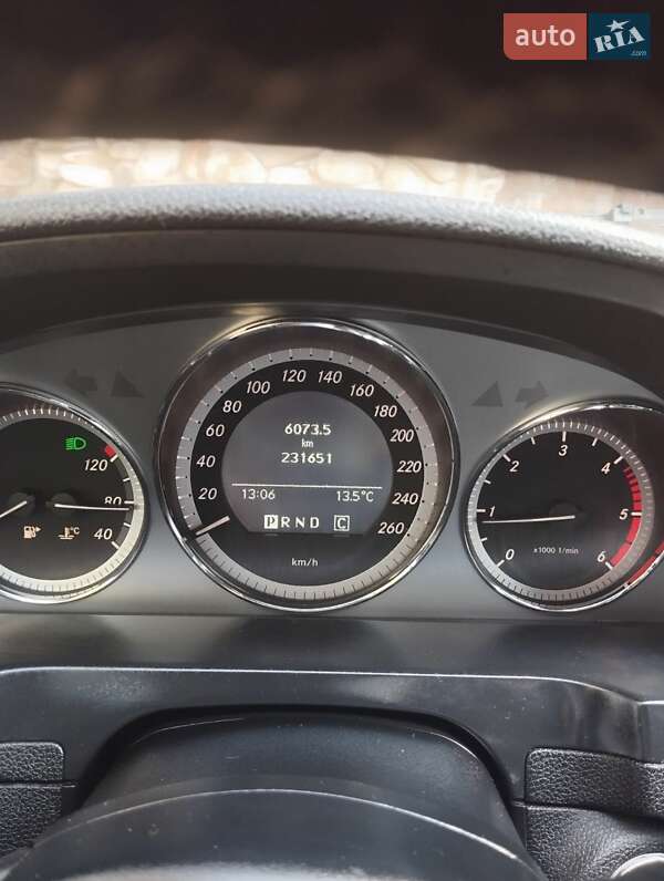 Универсал Mercedes-Benz C-Class 2009 в Львове фото 12 Универсал Mercedes-Benz C-Class 2009 в Львове