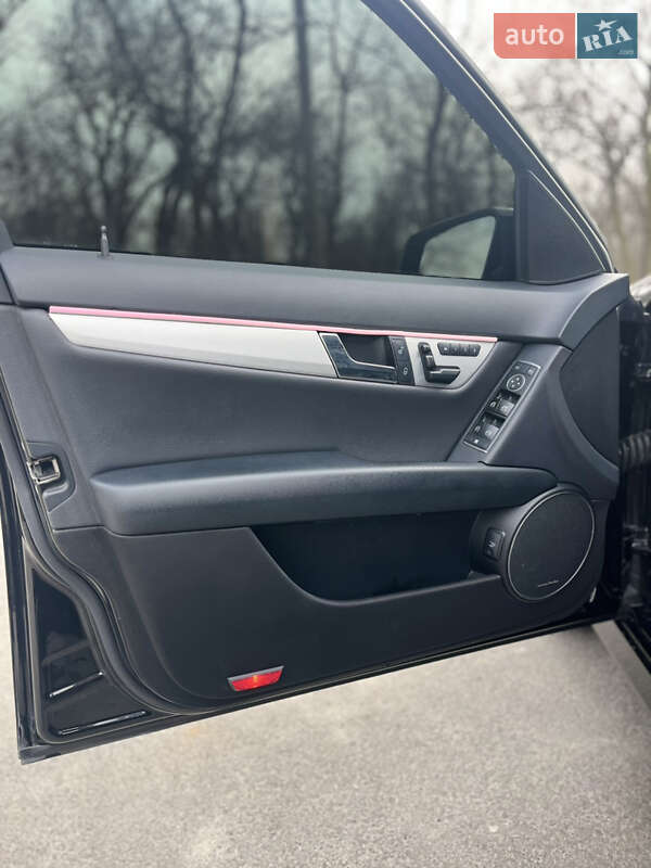 Седан Mercedes-Benz C-Class 2013 в Запорожье фото 13 Седан Mercedes-Benz C-Class 2013 в Запорожье