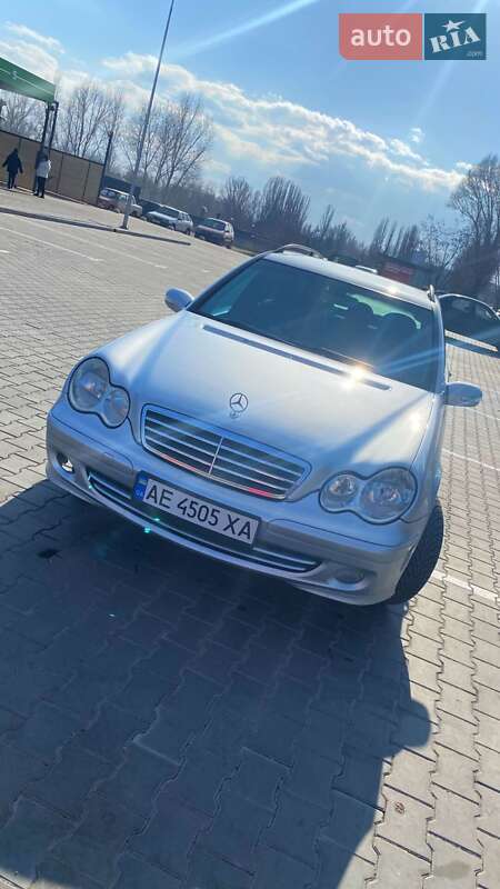Mercedes-Benz C-Class 2006