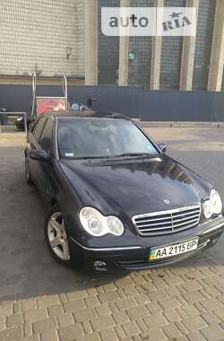 Седан Mercedes-Benz C-Class 2004 в Киеве