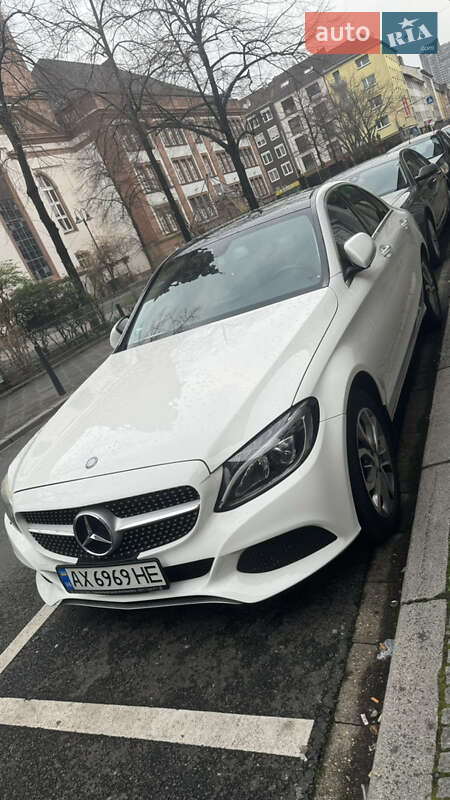 Седан Mercedes-Benz C-Class 2015 в Киеве