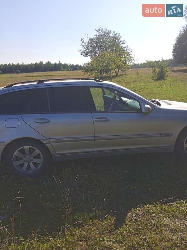 Универсал Mercedes-Benz C-Class 2001 в Кременце