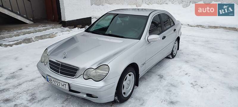 Седан Mercedes-Benz C-Class 2003 в Виннице