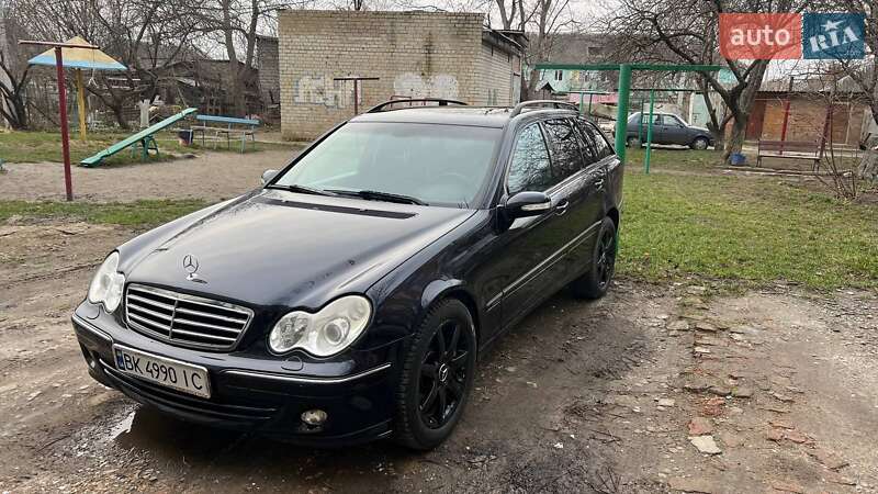 Универсал Mercedes-Benz C-Class 2005 в Ровно