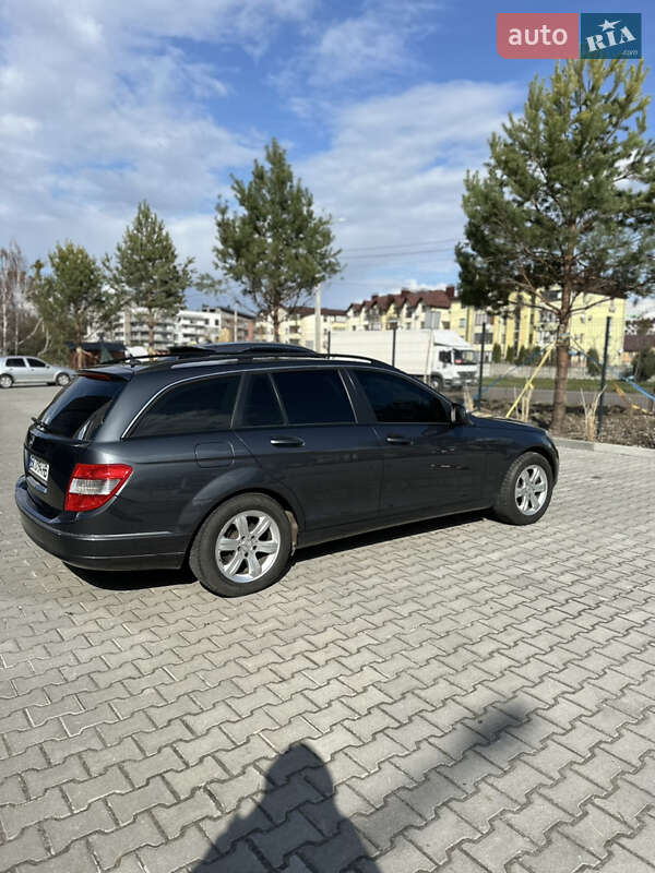 Универсал Mercedes-Benz C-Class 2008 в Ровно