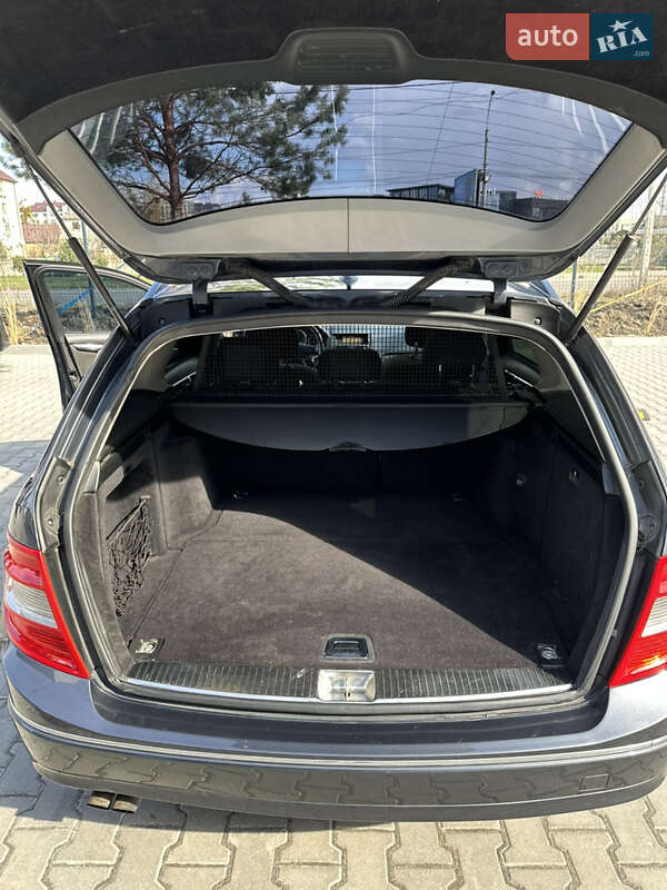 Универсал Mercedes-Benz C-Class 2008 в Ровно