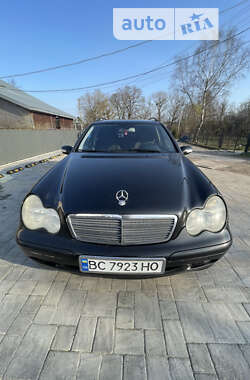 Универсал Mercedes-Benz C-Class 2004 в Рогатине