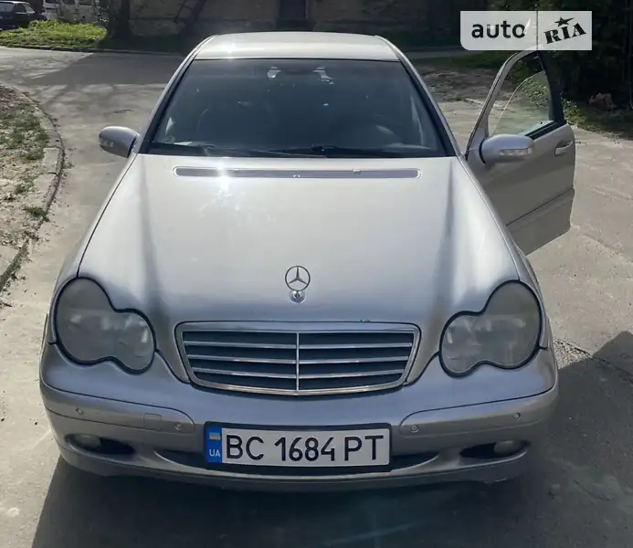 Mercedes-Benz C-Class 2002