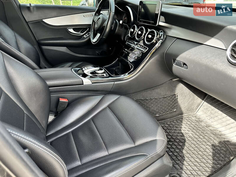 Седан Mercedes-Benz C-Class 2014 в Киеве