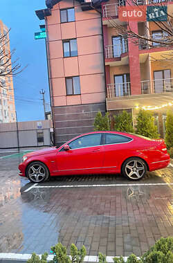 Купе Mercedes-Benz C-Class 2011 в Киеве