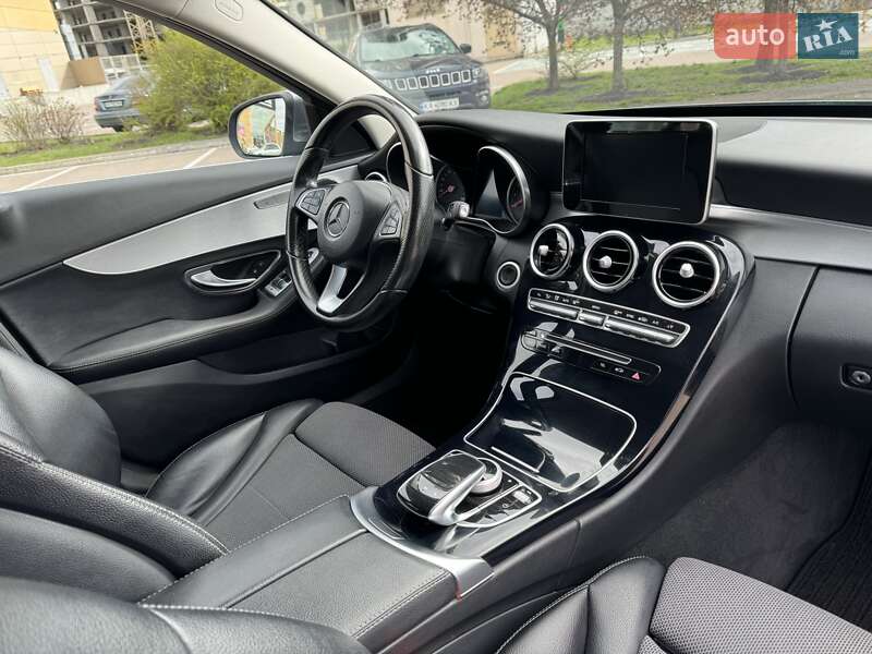 Mercedes-Benz C-Class 2016