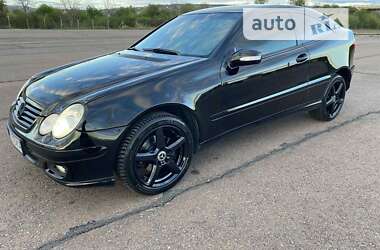 Купе Mercedes-Benz C-Class 2004 в Ужгороді