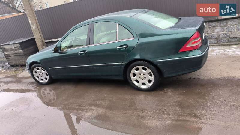 Седан Mercedes-Benz C-Class 2004 в Житомире