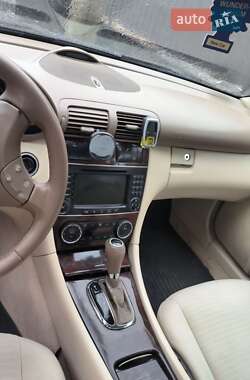 Седан Mercedes-Benz C-Class 2004 в Житомирі