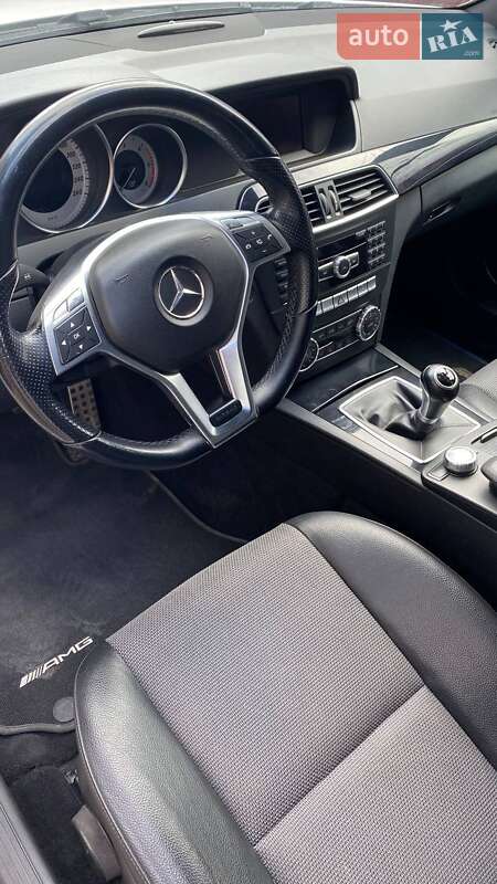 Универсал Mercedes-Benz C-Class 2013 в Тернополе
