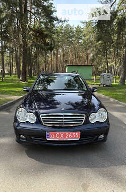 Универсал Mercedes-Benz C-Class 2006 в Чернигове