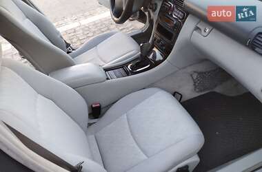 Универсал Mercedes-Benz C-Class 2001 в 
