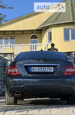 Седан Mercedes-Benz C-Class 2012 в Фастове