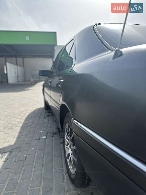 Седан Mercedes-Benz C-Class 1994 в Одесі