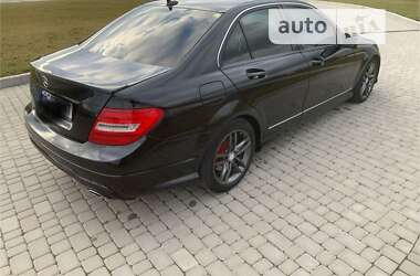 Седан Mercedes-Benz C-Class 2014 в Львове