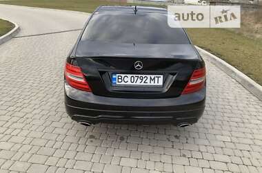 Седан Mercedes-Benz C-Class 2014 в Львове