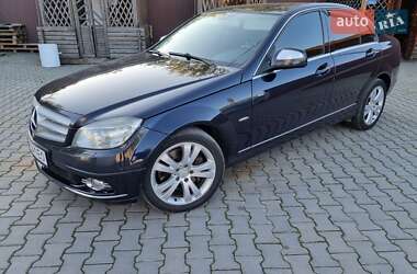 Седан Mercedes-Benz C-Class 2007 в Черновцах