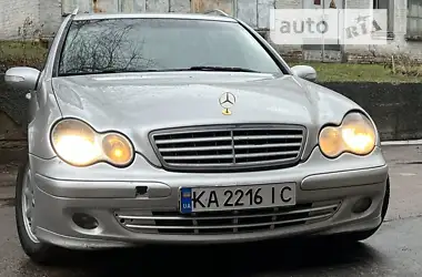 Mercedes-Benz C-Class 2005