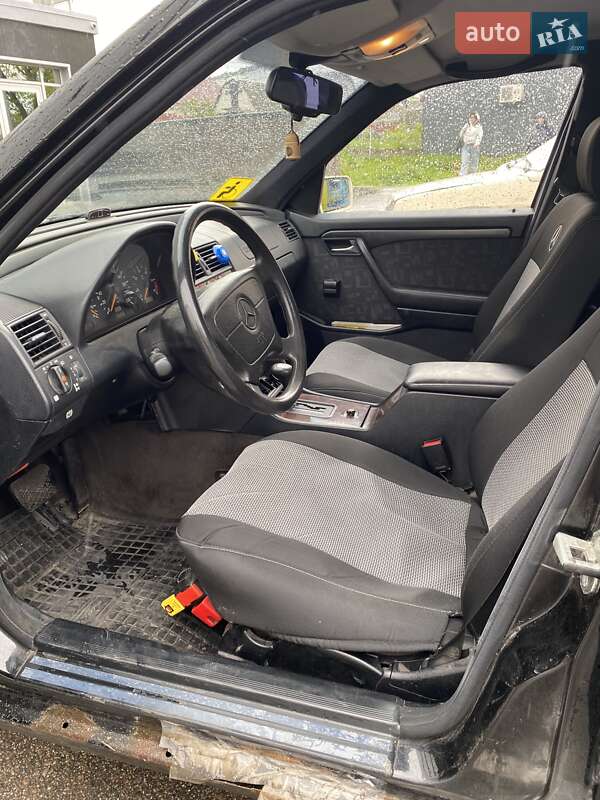 Седан Mercedes-Benz C-Class 1996 в Києві