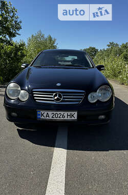Купе Mercedes-Benz C-Class 2003 в Киеве