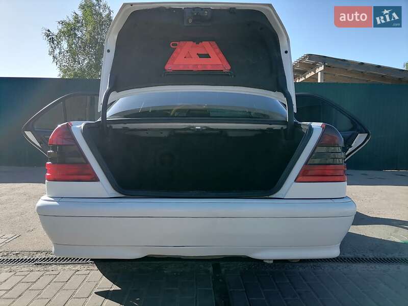 Седан Mercedes-Benz C-Class 1999 в Харькове
