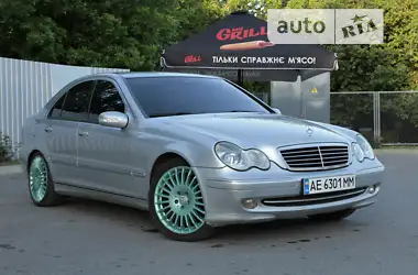 Mercedes-Benz C-Class 2002