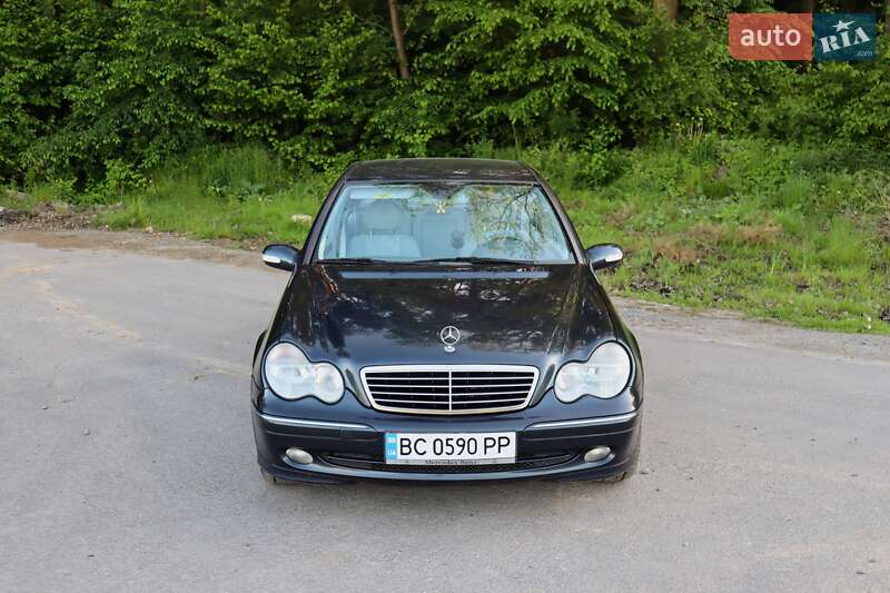 Седан Mercedes-Benz C-Class 2002 в Львове