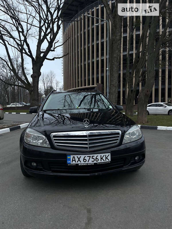 Универсал Mercedes-Benz C-Class 2008 в Харькове