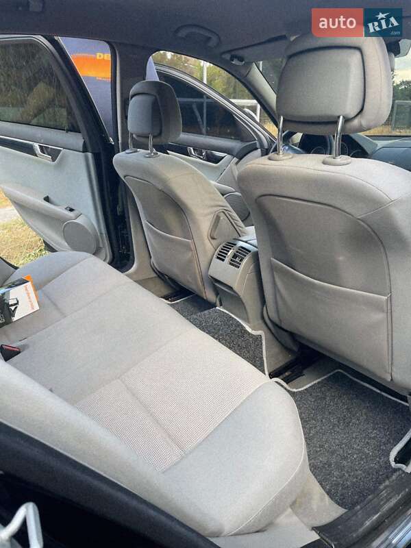 Седан Mercedes-Benz C-Class 2007 в Мукачевому