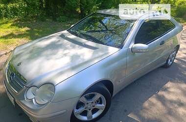 Купе Mercedes-Benz C-Class 2002 в Києві