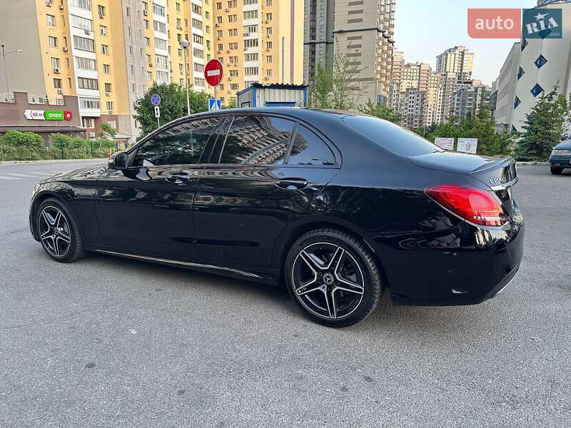 Седан Mercedes-Benz C-Class 2018 в Киеве