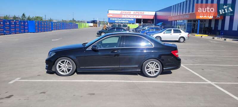 Седан Mercedes-Benz C-Class 2012 в Виннице